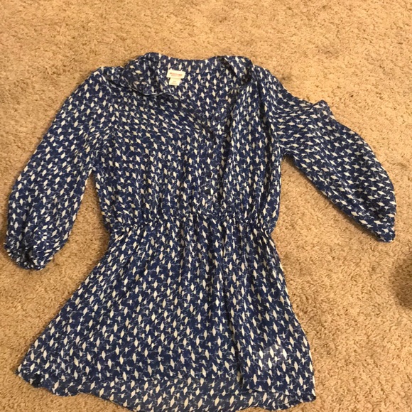 Mossimo Supply Co. Tops - Blue tunic top with bird pattern